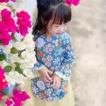 Áo dài bé gái Tết chất lụa cao cấp, thiết kế truyền thống hiện đại, mềm mại thoáng mát, set kèm quần và phụ kiện