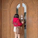 Áo khoác boxy lửng nỉ mềm mịn in logo nổi Nevermore Polime, thời trang hot trend, phong cách năng động, dễ phối quần jean, chân váy, phù hợp nhiều độ tuổi, mang lại sự tự tin và cá tính.