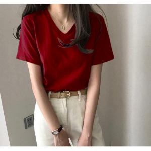 Áo thun nữ cổ tim cotton cao cấp, phong cách Hàn Quốc, trẻ trung, dễ phối đồ, phù hợp đi học, đi chơi, dạo phố, tạo điểm nhấn cá tính cho outfit hàng ngày.