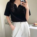 Áo thun nữ cổ xẻ cotton mềm mịn, phong cách Hàn Quốc, trẻ trung, dễ phối đồ, phù hợp đi học, đi chơi, dạo phố, tạo điểm nhấn cá tính cho outfit hàng ngày.