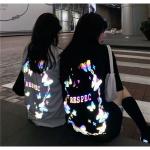 Áo thun phản quang xích bướm unisex, chất liệu cotton cao cấp, form rộng rãi, dễ phối đồ, nổi bật khi chụp flash, phù hợp giới trẻ yêu thích streetwear.