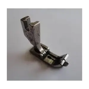 Chân vịt SP18 1/8 Left Edge, chân vịt mí sống bên trái cho máy may công nghiệp, hỗ trợ tạo đường mí cách mép khoảng 3 mm, phù hợp sản xuất hàng may mặc, thay thế chân vịt và sửa chữa máy