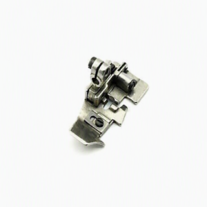 Chân vịt vắt sổ 5 ống 5 ly Pegasus 208502 chính hãng, phụ tùng máy may công nghiệp độ bền cao, thiết kế rãnh chuẩn xác chuyên dụng cho xưởng may mặc chuyên nghiệp, nâng cấp tốc độ đường chỉ mượt mà, tối ưu hóa hiệu suất vận hành nhà xưởng
