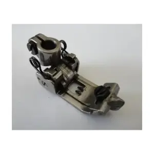Chân vịt viền F 5-6 ly linh kiện thay thế chất lượng cao cho máy may, hỗ trợ tối đa việc thực hiện các đường may cuốn mép tự động, chất liệu thép không gỉ bền bỉ theo thời gian, giúp cố định vải chính xác, mang lại đường kim mũi chỉ hoàn mỹ.