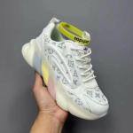 Giày thể thao cao cấp nữ, thiết kế thời trang ôm chân, chất liệu tổng hợp bền đẹp, màu sắc đa dạng, phong cách trẻ trung, thoáng khí, nhẹ nhàng, phù hợp đi học, đi chơi, tập gym, mang lại sự thoải mái và tự tin cho phái đẹp