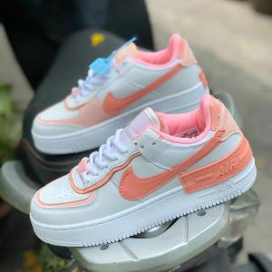 Giày thể thao nữ GNK, thời trang hot trend, nhiều màu sắc, size 36–40, phù hợp nhiều độ tuổi, giá gốc tận xưởng.