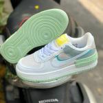 Giày thể thao nữ GNK, thời trang hot trend, nhiều màu sắc, size 36–40, phù hợp nhiều độ tuổi, giá gốc tận xưởng.