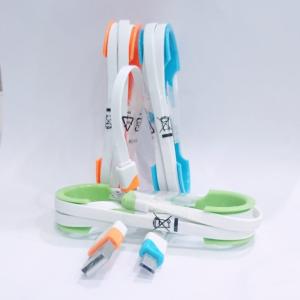 Cáp sạc Micro dẹp quấn khay, thiết kế chống gãy 2 đầu, lõi chống nhiễu, tốc độ sạc ổn định, kết nối dữ liệu nhanh, tương thích Samsung, HTC, Sony, LG, Xiaomi, Oppo, phụ kiện chính hãng.