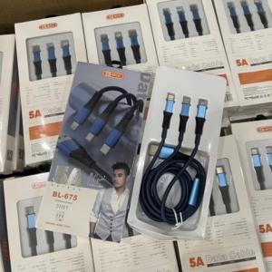 Cáp sạc nhanh BYZ BL-675 5A 3 đầu Lightning, Micro USB, Type-C, dây dài 1.2m, vải dù siêu bền, đầu kim loại chống gãy, trọng lượng 60g, phụ kiện chính hãng, giải pháp sạc đa năng tiện lợi và an toàn.
