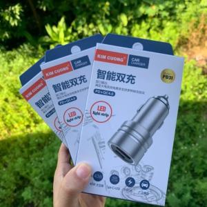 Sạc ô tô Kim Cương PD31 40W, 2 cổng USB & Type-C, hỗ trợ sạc nhanh PD/QC 4.0, bảo vệ pin, chip thông minh chống quá dòng, chống quá nhiệt, thiết kế nhỏ gọn, đèn LED tiện dụng, tương thích mọi dòng xe.