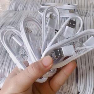 Samsung Micro Zin cáp sạc 1.2m, thiết kế chống gãy 2 đầu, lõi chống nhiễu, chân thép, chip đồng, phụ kiện chính hãng, sạc nhanh và đồng bộ dữ liệu.