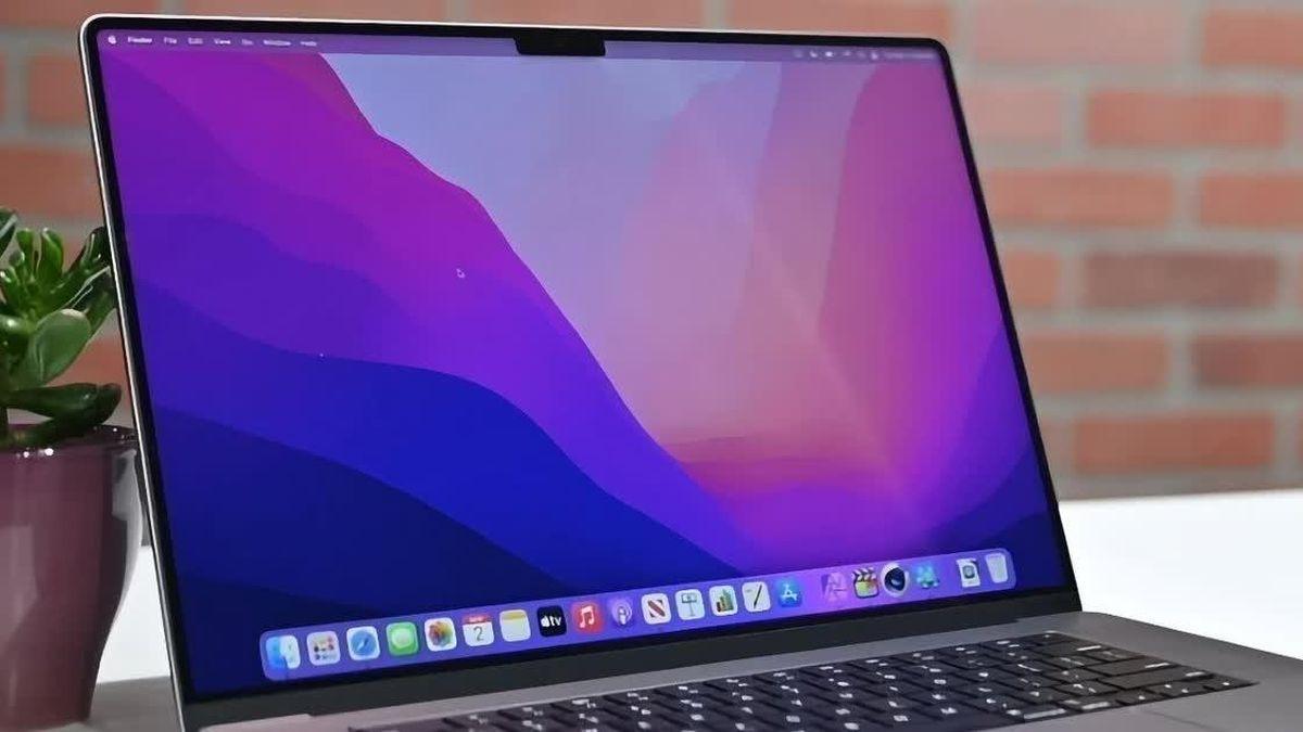 MacBook Pro OLED đắt hơn 400 USD khi chi phí bộ nhớ tiếp tục gây áp lực