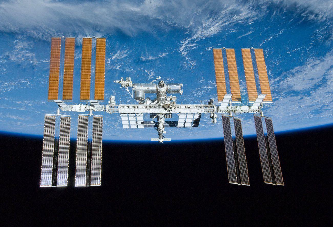 Nga có thể hy sinh một khoang để ngăn ISS tiếp tục mất không khí