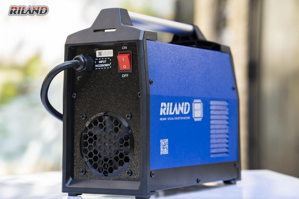 Máy Hàn Que RILAND ARC 400DS, Hàn Que Ø4mm, Inverter IGBT Công Nghệ Cao, 220V/380V, Hiệu Suất Nâng Cao, Chống Dính Que, Tiết Kiệm Điện
