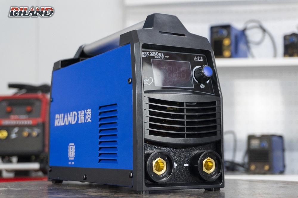Riland ARC 250DS, máy hàn công suất lớn 250A, tiết kiệm điện, hoạt động liên tục, thích hợp xưởng cơ khí nặng