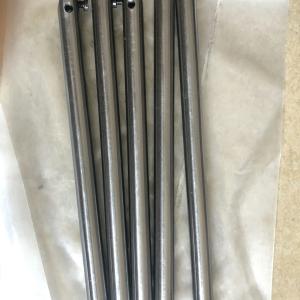 Trụ kim máy may viền nệm sewing machine needle bar, linh kiện máy may công nghiệp cho máy viền nệm mattress binding sewing machine, trục kim thép hợp kim độ chính xác cao giúp ổn định chuyển động kim trong may sofa nệm